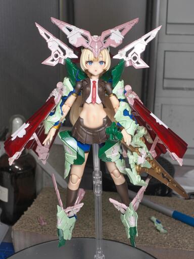 メガミデバイス BUSTER DOLL パラディン 色塗り完成 正面から