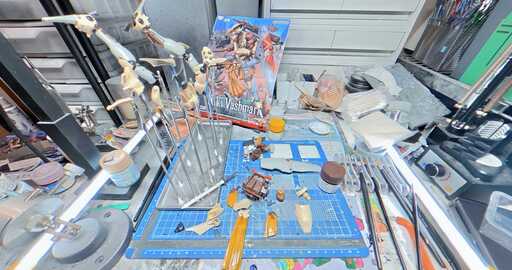 MODEROID ニキ・ヴァシュマール 筆塗り途中