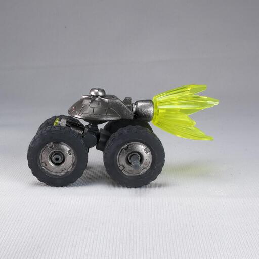 持っていったロイロイ。車輪付き 右側面から